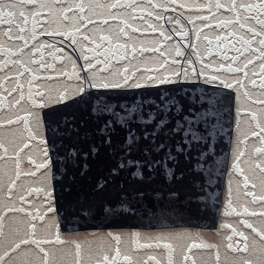 Aeropostale xs velvet black spaghetti strap crop top